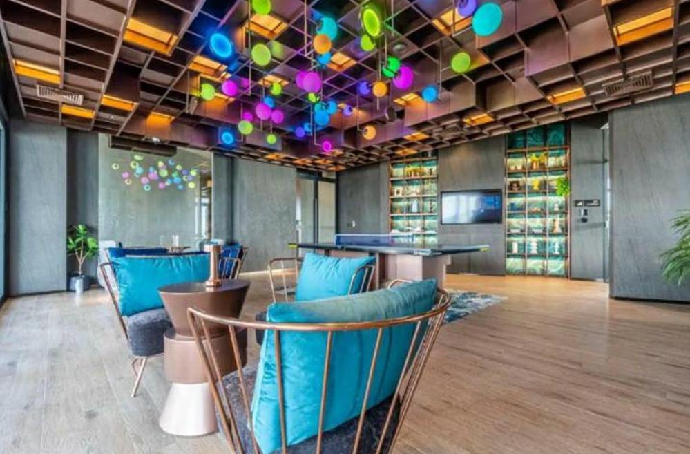 Edge Seaview With Infinity Pool & Free Netflix Pattaya