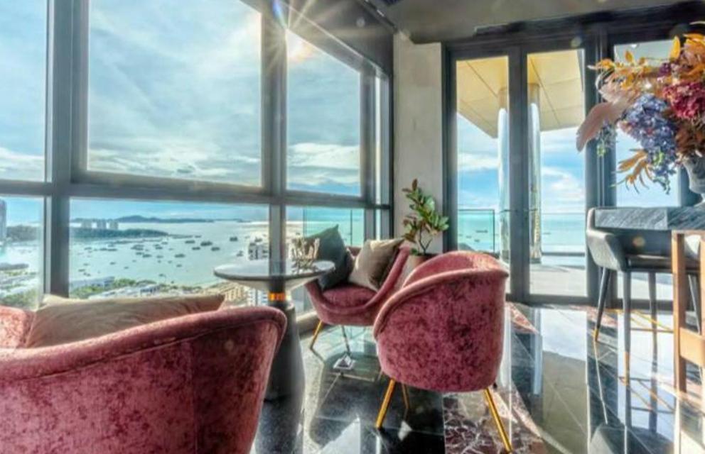 Edge Seaview With Infinity Pool & Free Netflix Pattaya