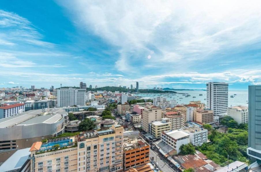 Apartment Edge Seaview With Infinity Pool & Free Netflix