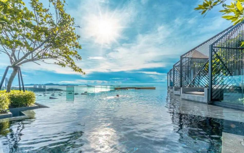 Edge Seaview With Infinity Pool & Free Netflix *