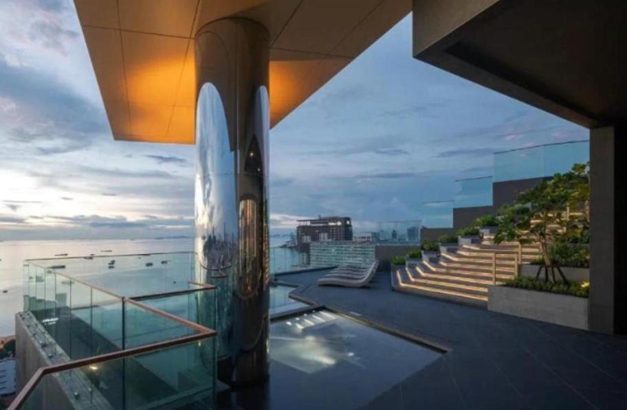Edge Seaview With Infinity Pool & Free Netflix * Pattaya