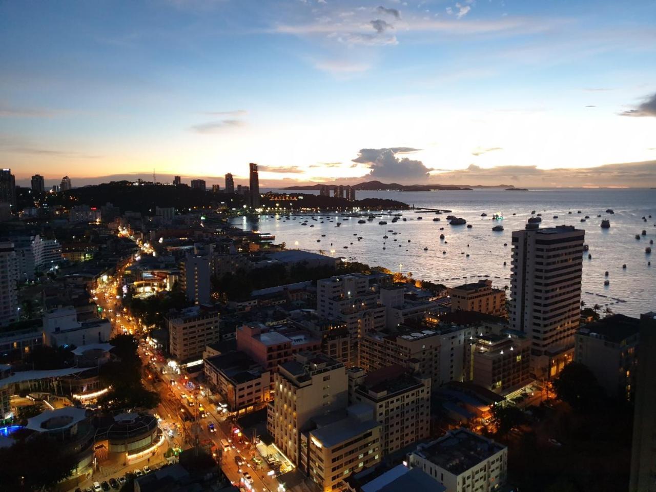 Apartment Edge Seaview With Infinity Pool & Free Netflix