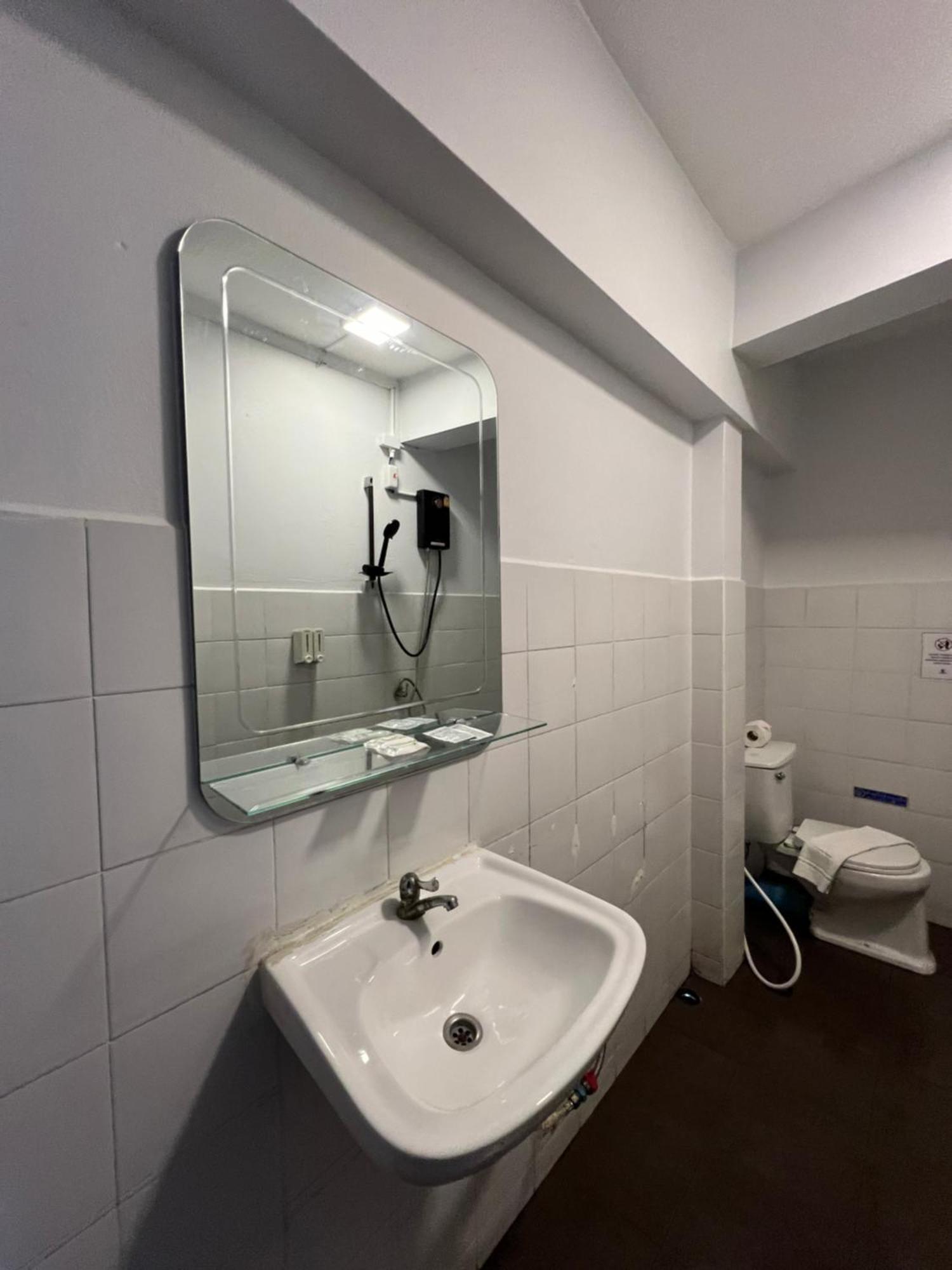 Maland House - Soi 14 Saisong Road
