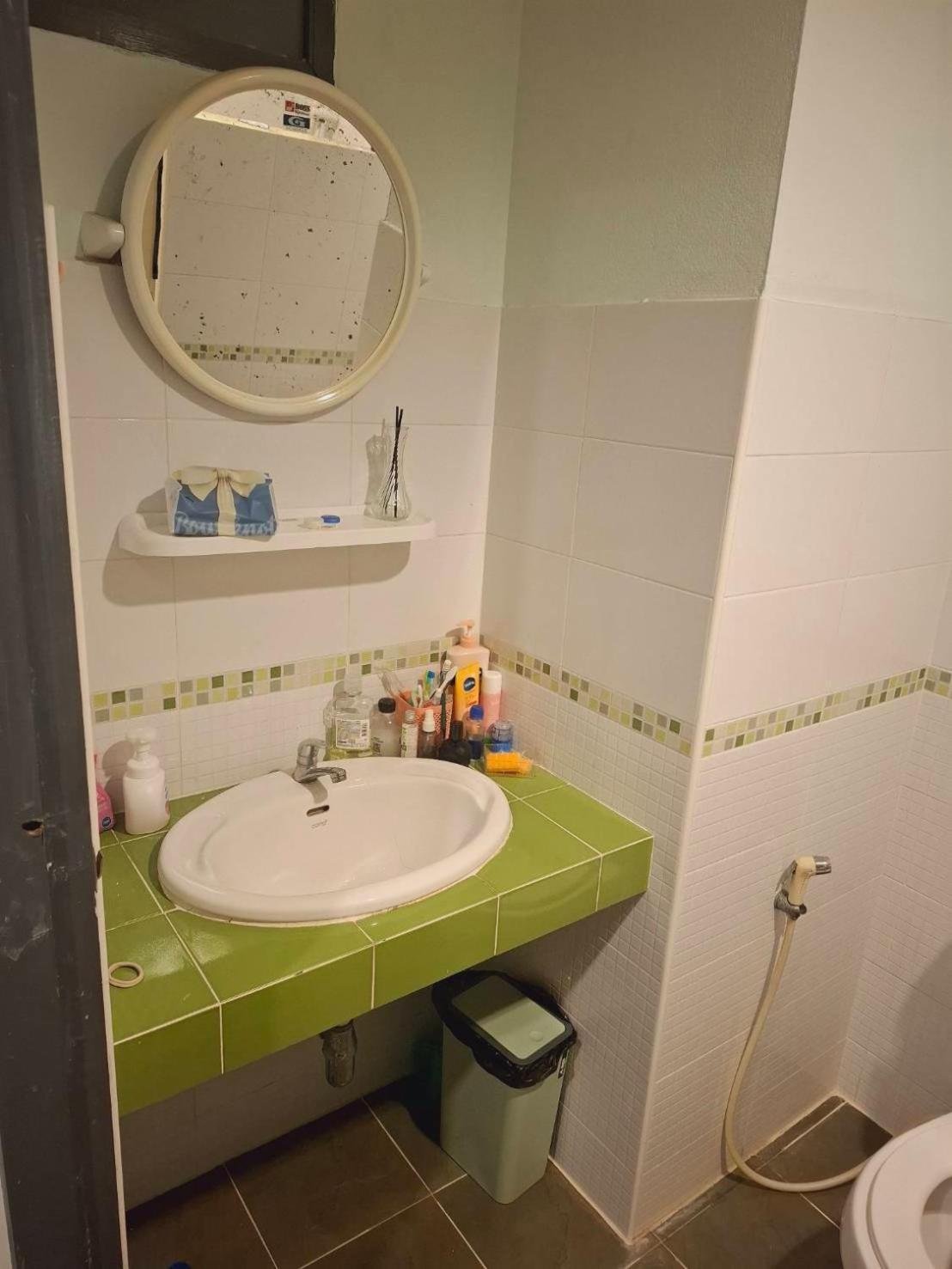 Apartment Peaceful 300 Sq Ft With 2 Balcony, Mountain View Pattaya