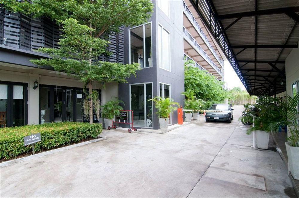Hotel Ploen By Tolani