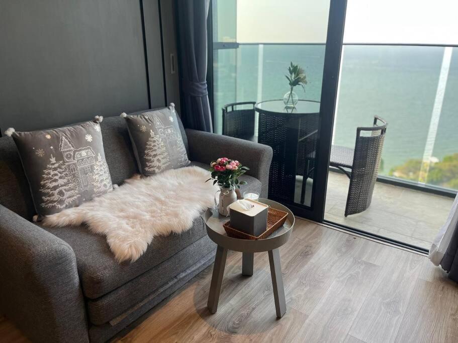 Sea View At The Front - Breathtaking View *