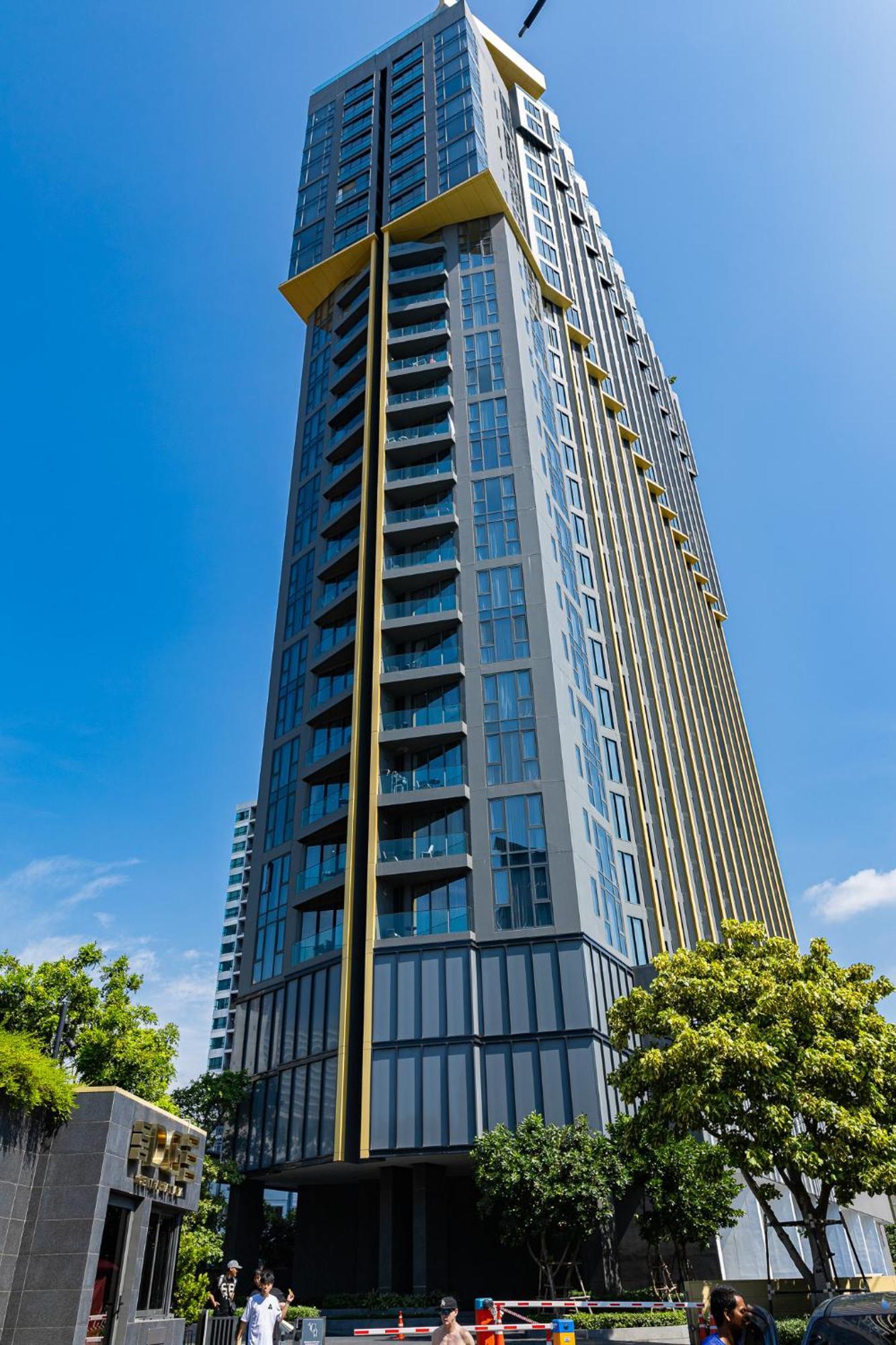 Apartment Edge Sea View Pattaya