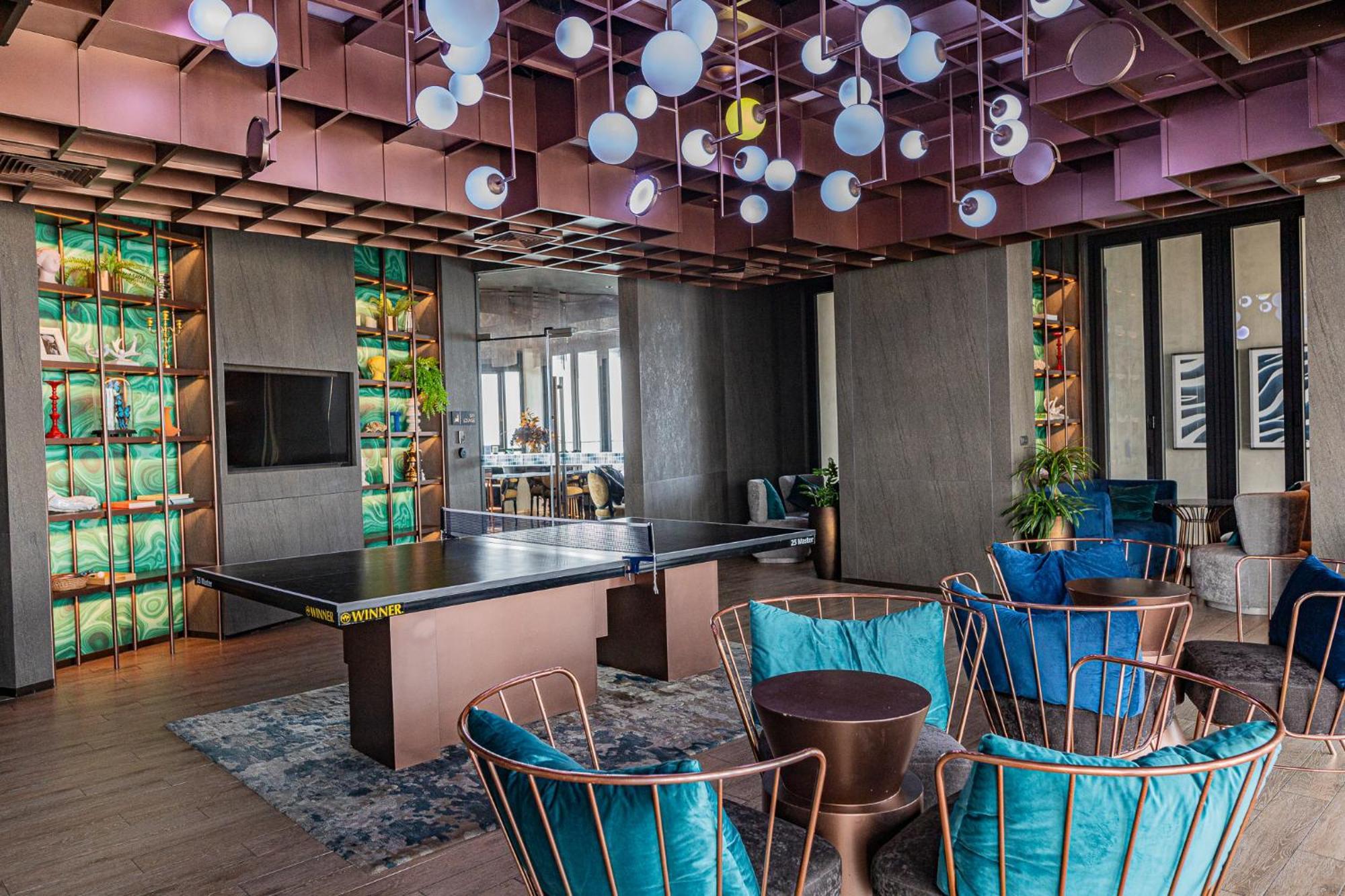 Apartment Edge Sea View