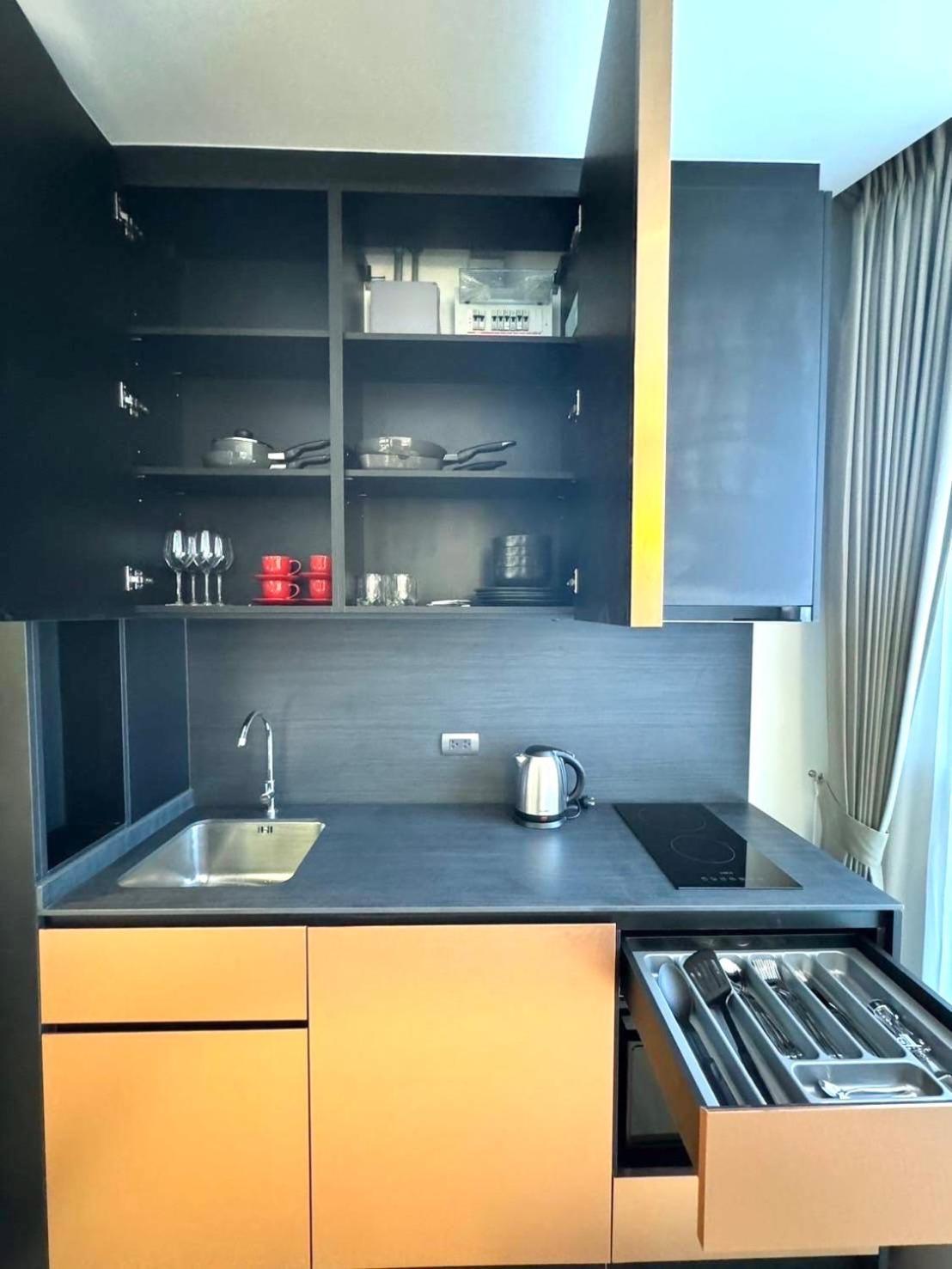 Edge Sea View Apartment