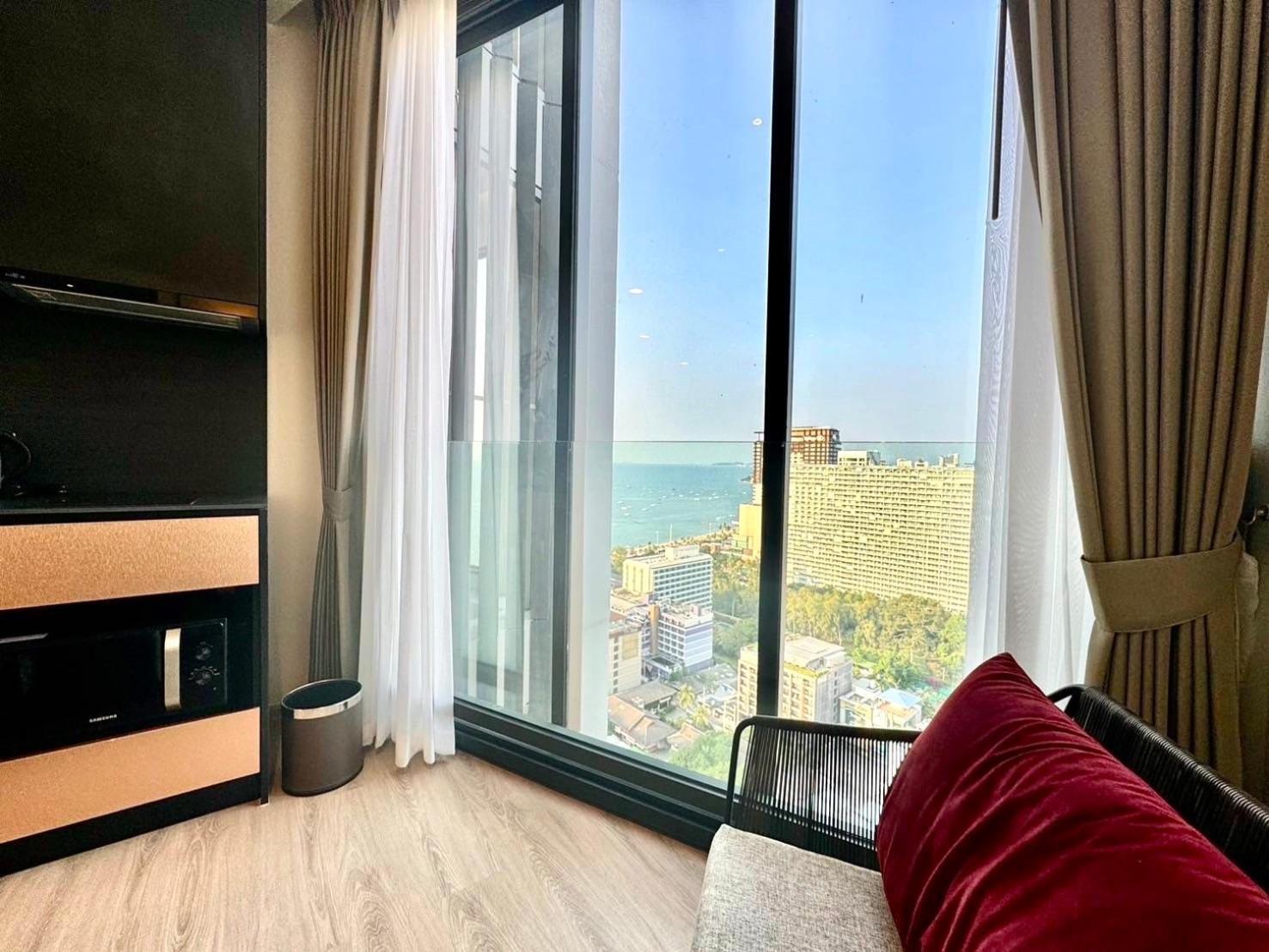 Edge Sea View *
