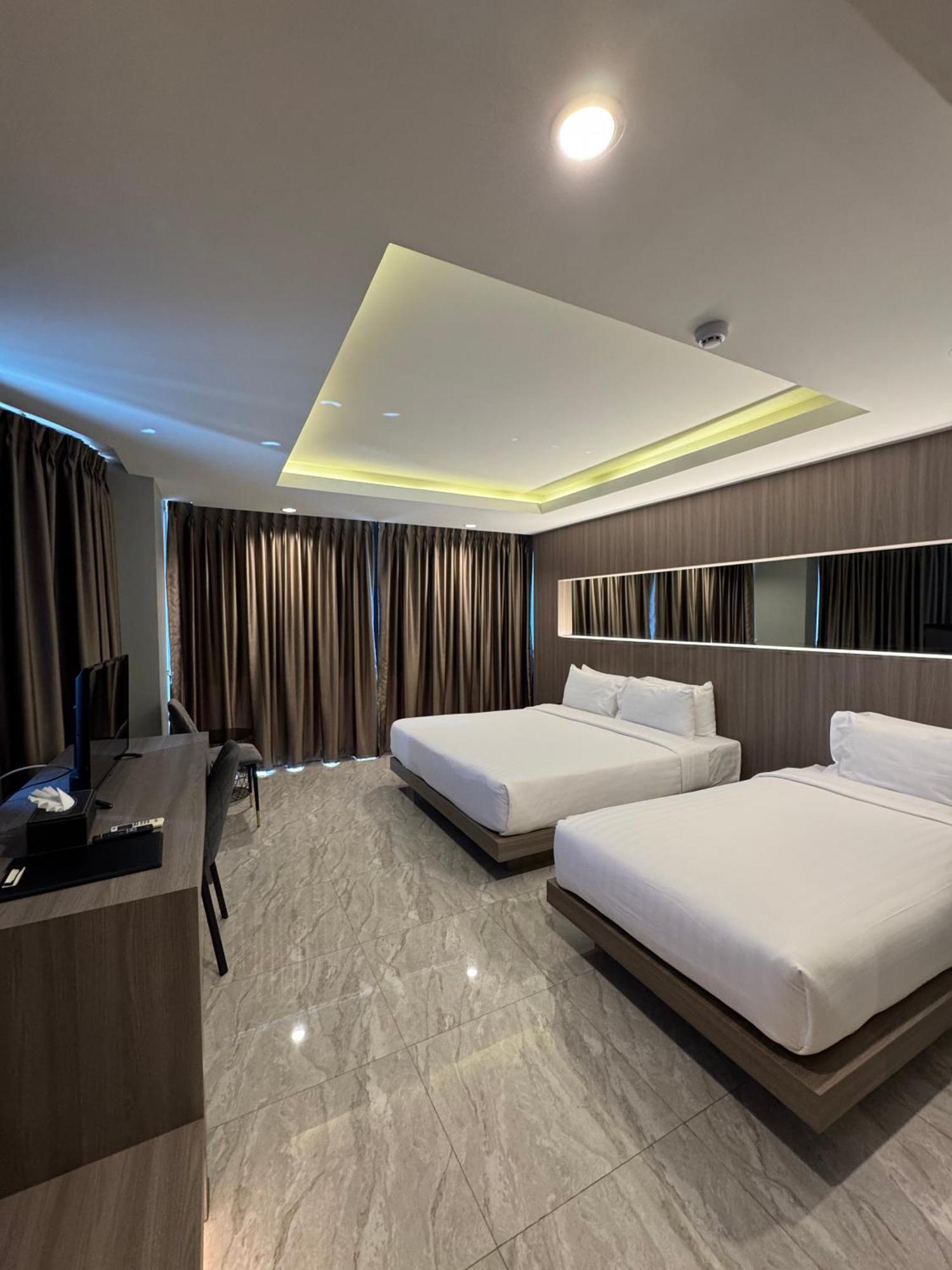 Hermann - Sha Extra Hotel