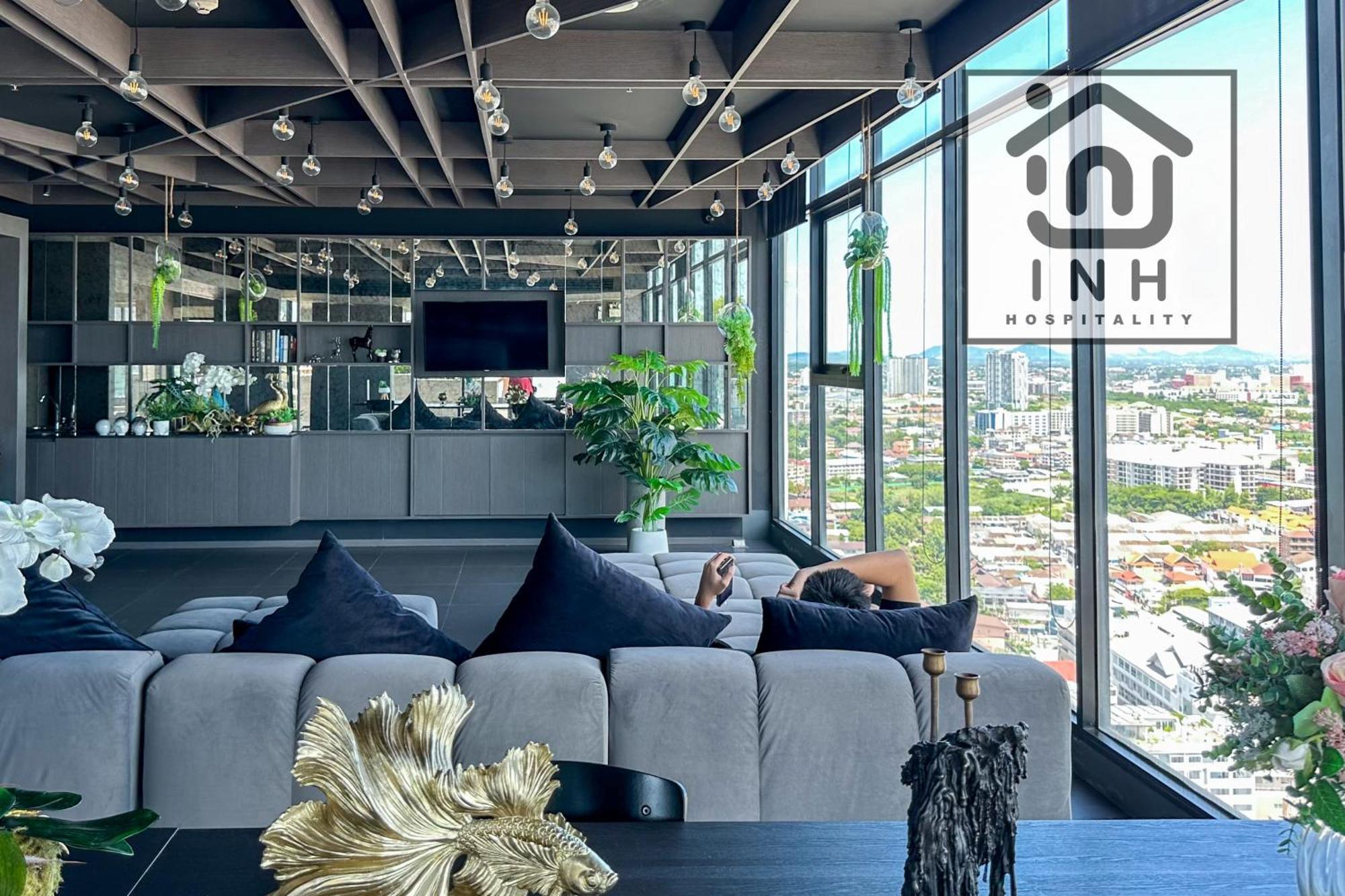 Aparthotel The Base Exclusive By Inh Global