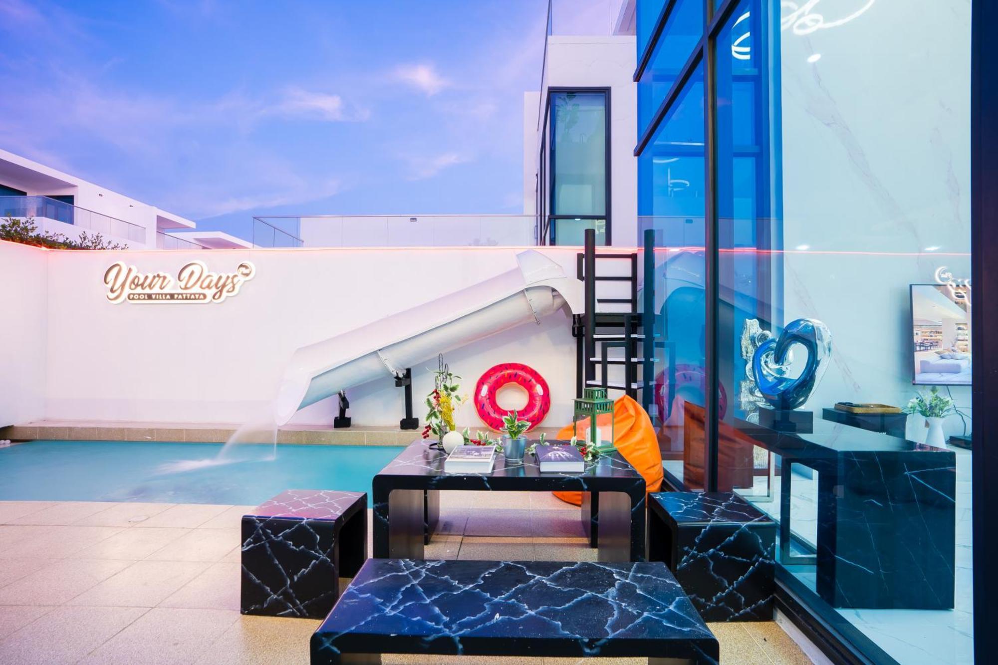 Your Days Pool * Pattaya