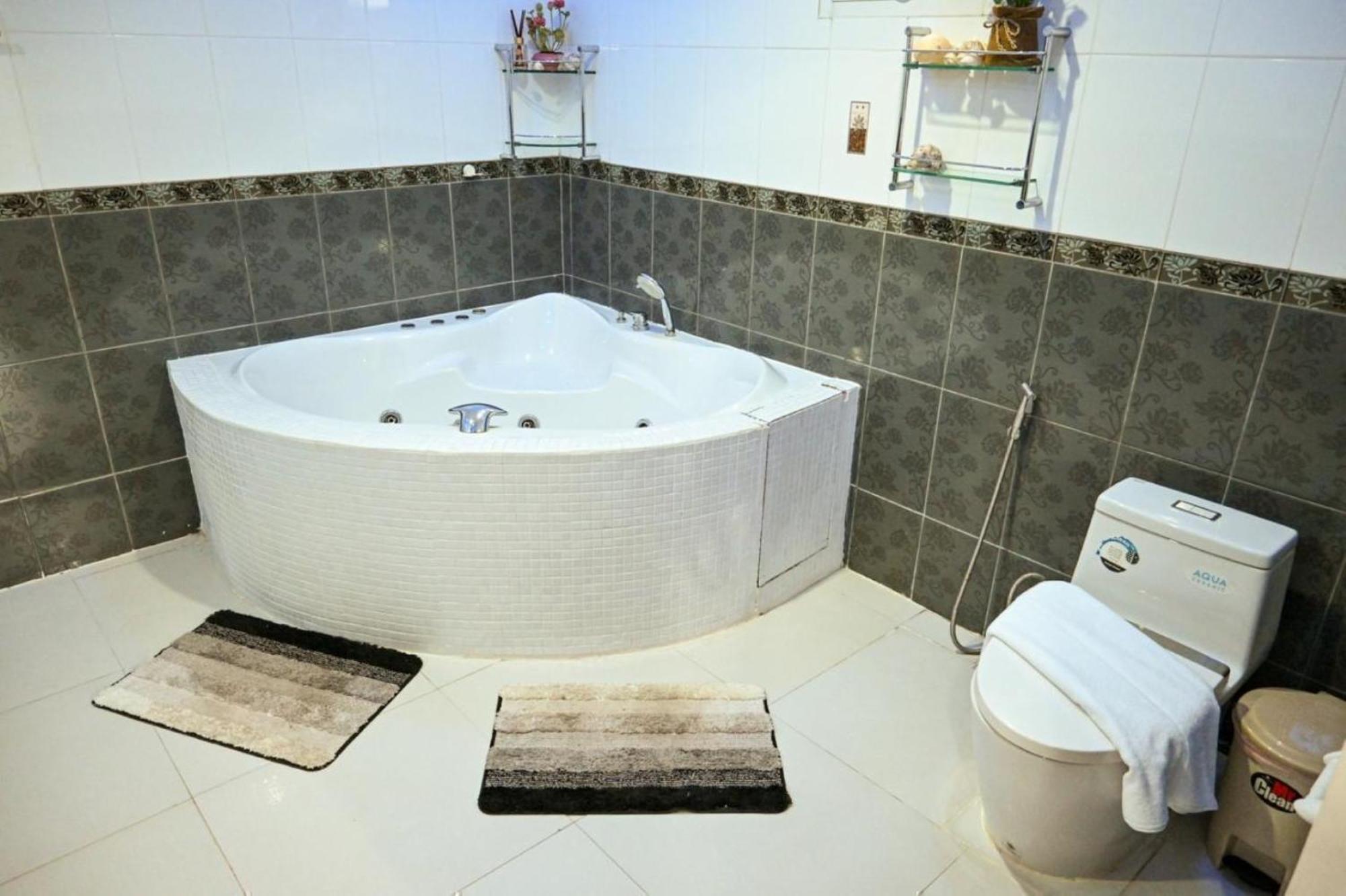 Ishara Hotel 4*