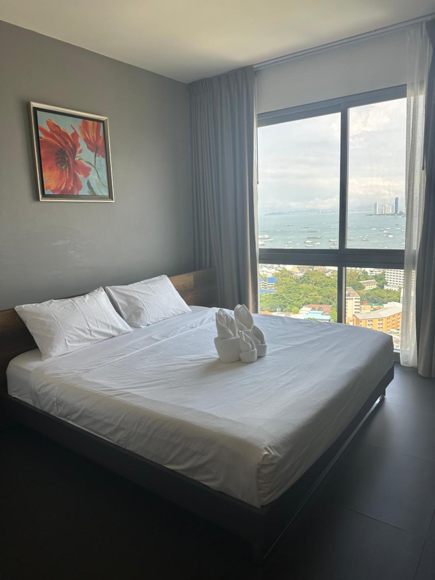 Unixx Seaview Luxury Aparthotel Pattaya