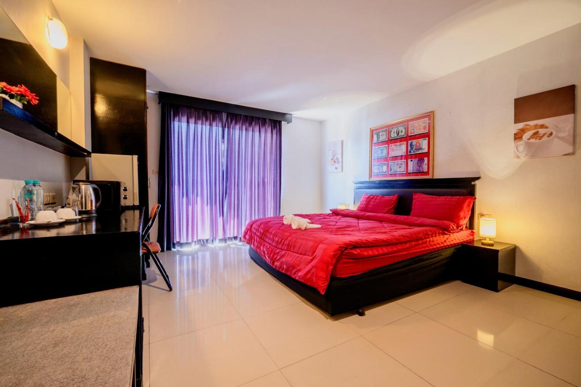 Abunawas Merry At Walking Street Hotel 2*