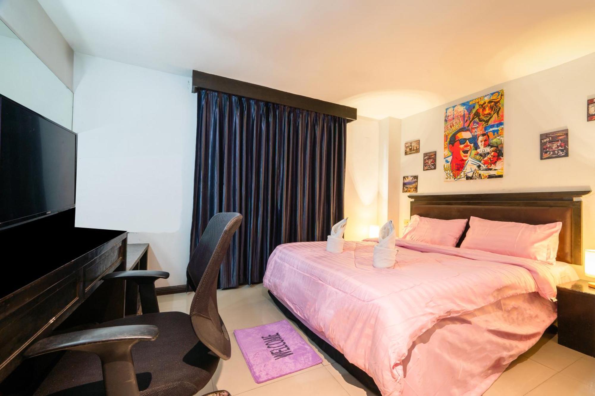 Hotel Abunawas Merry At Walking Street