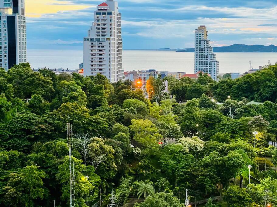 Apartment Sea & Pool View 1br Near Walking Street *
