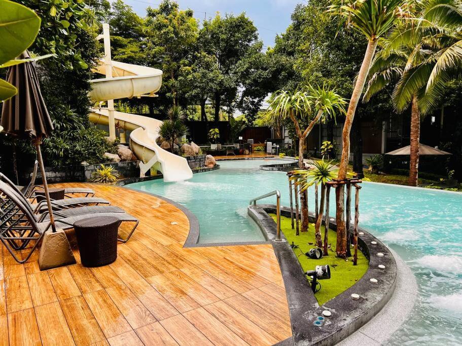 Sea & Pool View 1br Near Walking Street Apartment Pattaya