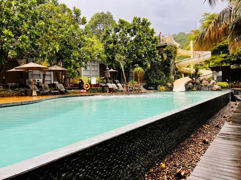 Sea & Pool View 1br Near Walking Street * Pattaya
