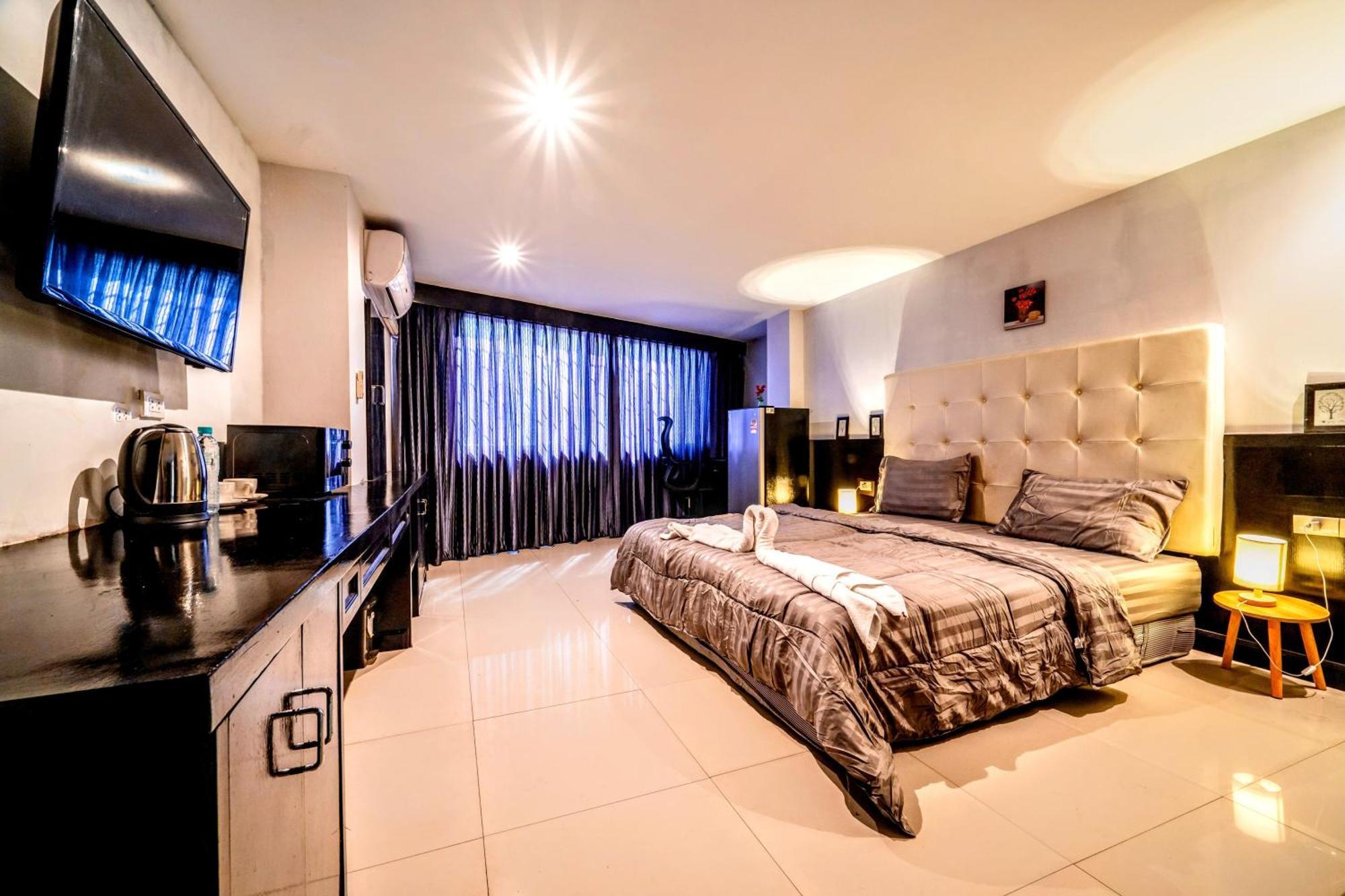 Abu Nawas Hotel Pattaya