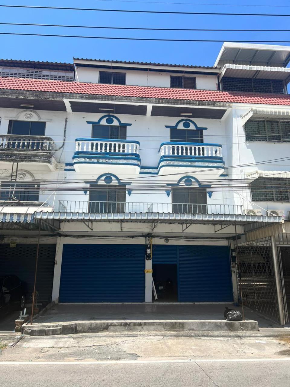 Hostel Kamila Land