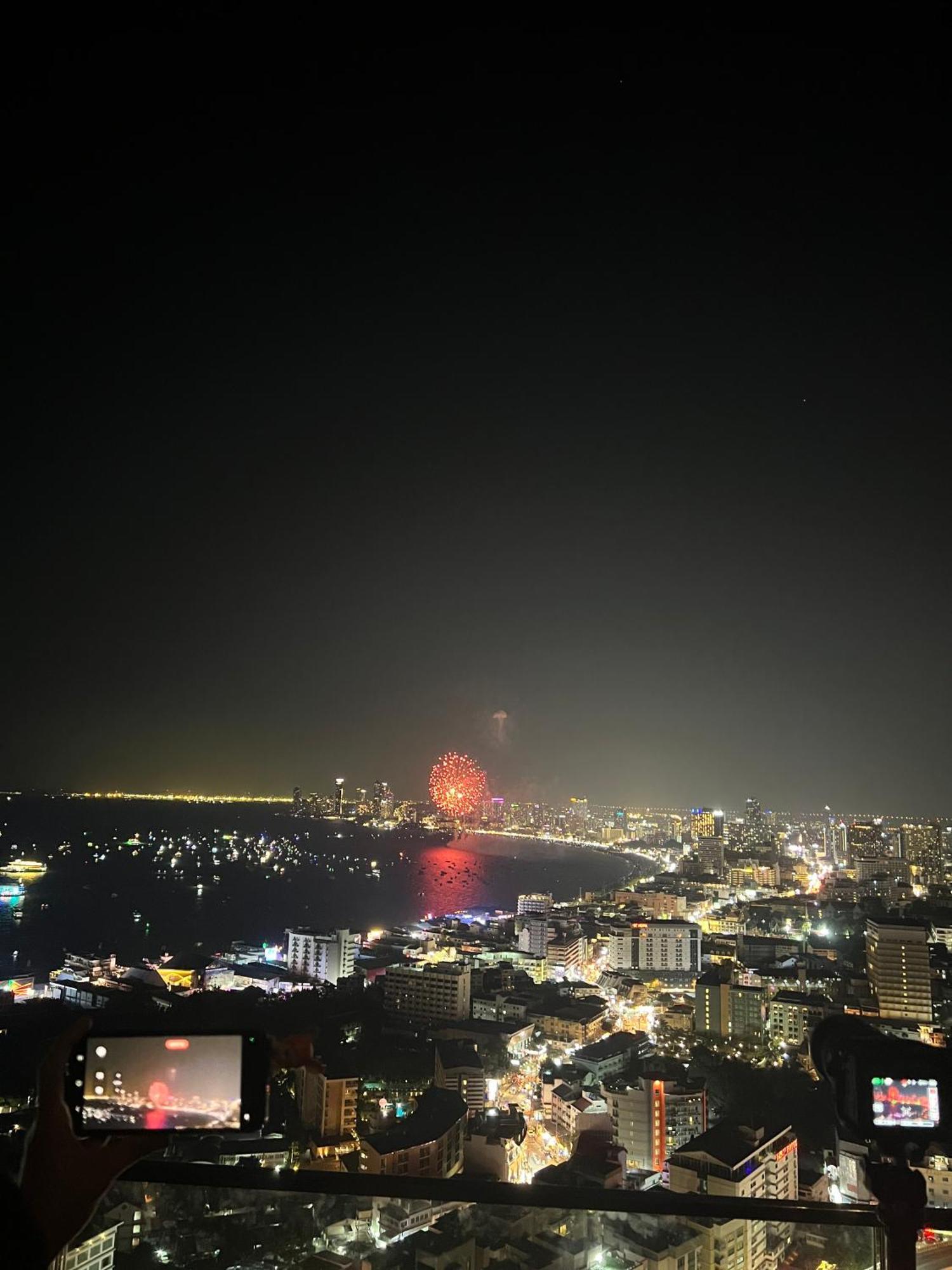 Unixx Seaview Luxury