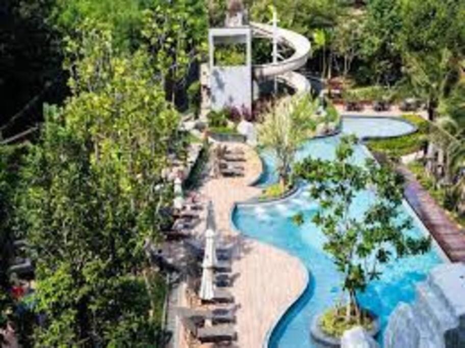Unixx Near Walking Street Apartment Pattaya