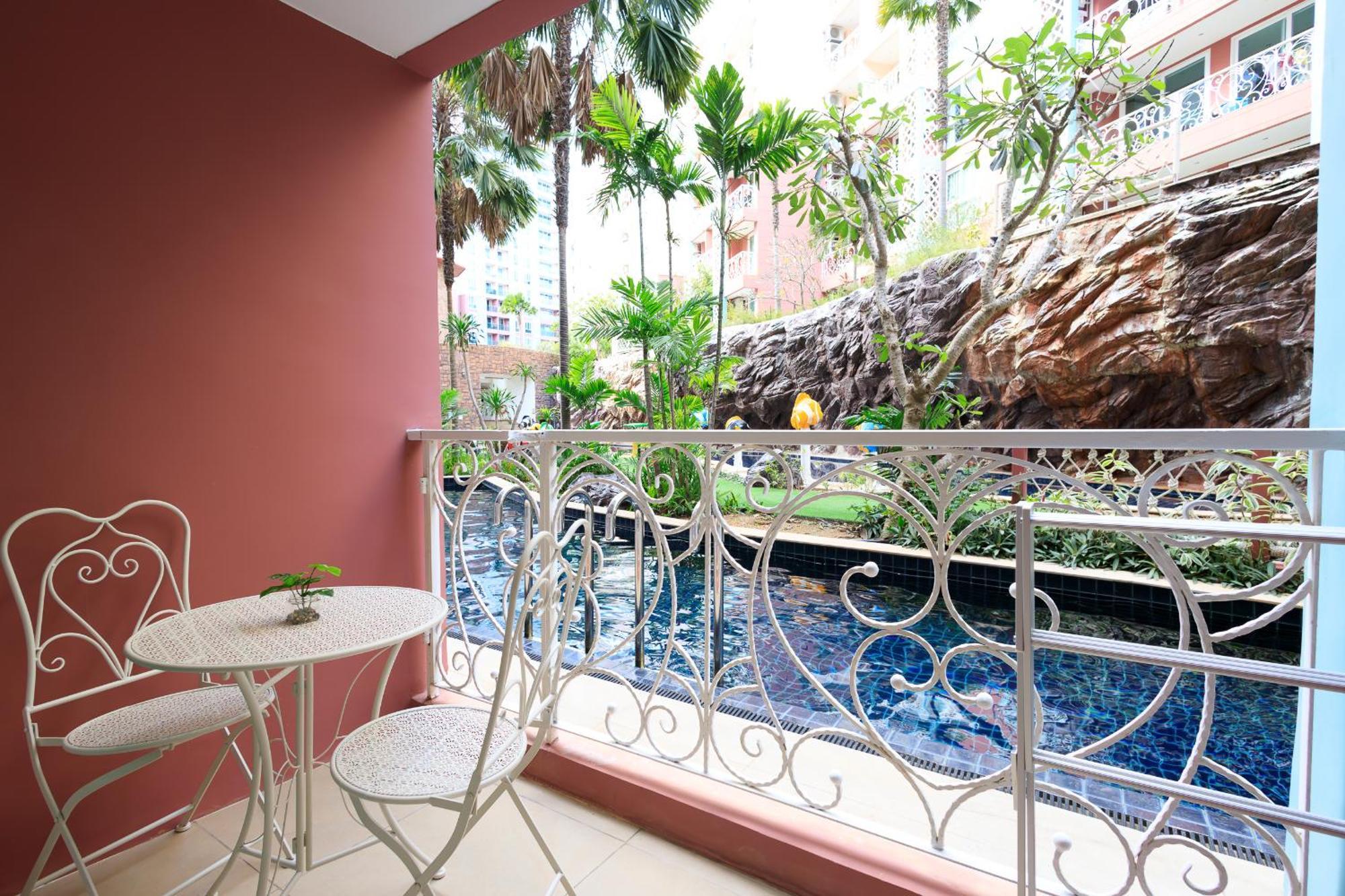 Grande Caribbean - 1-br-apartment, Own Pool Access Apartment Pattaya