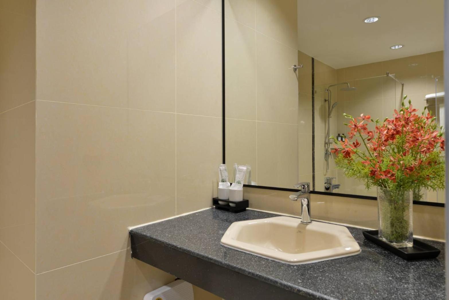 Kastel By Loft Bangkok Hotel