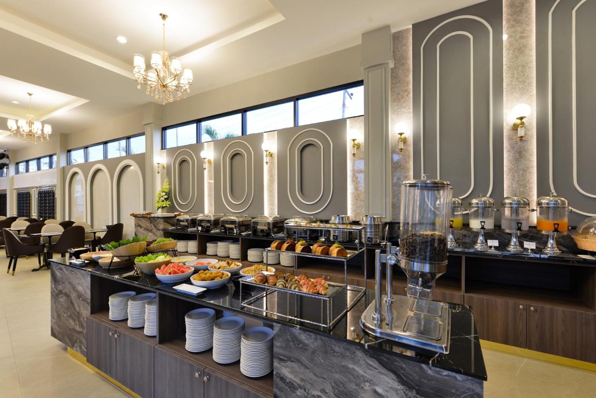 Kastel By Loft Bangkok Hotel