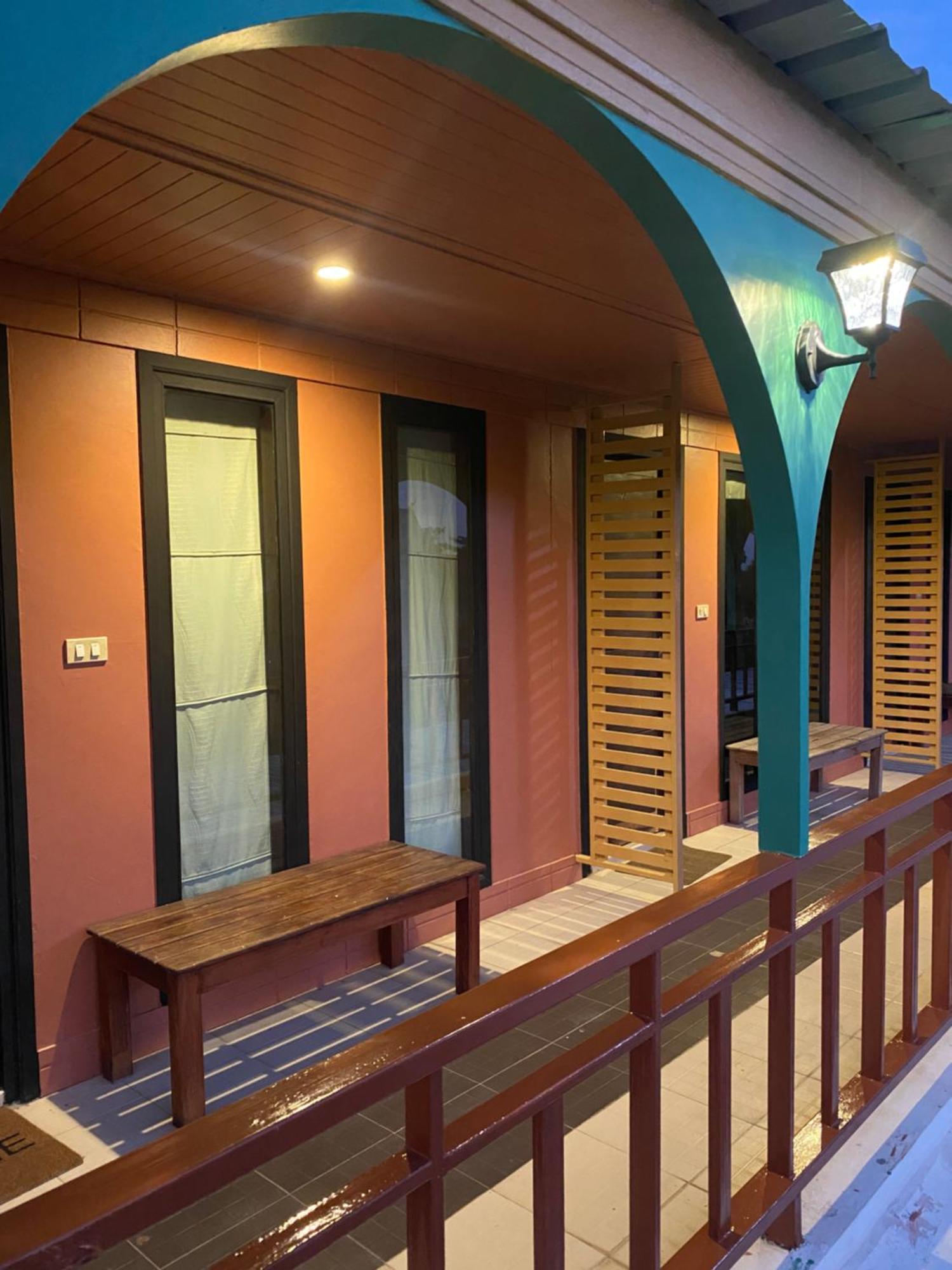 The Leaf&pool Kohlarn เดอะลีฟ&พลู ที่พักเกาะล้าน *