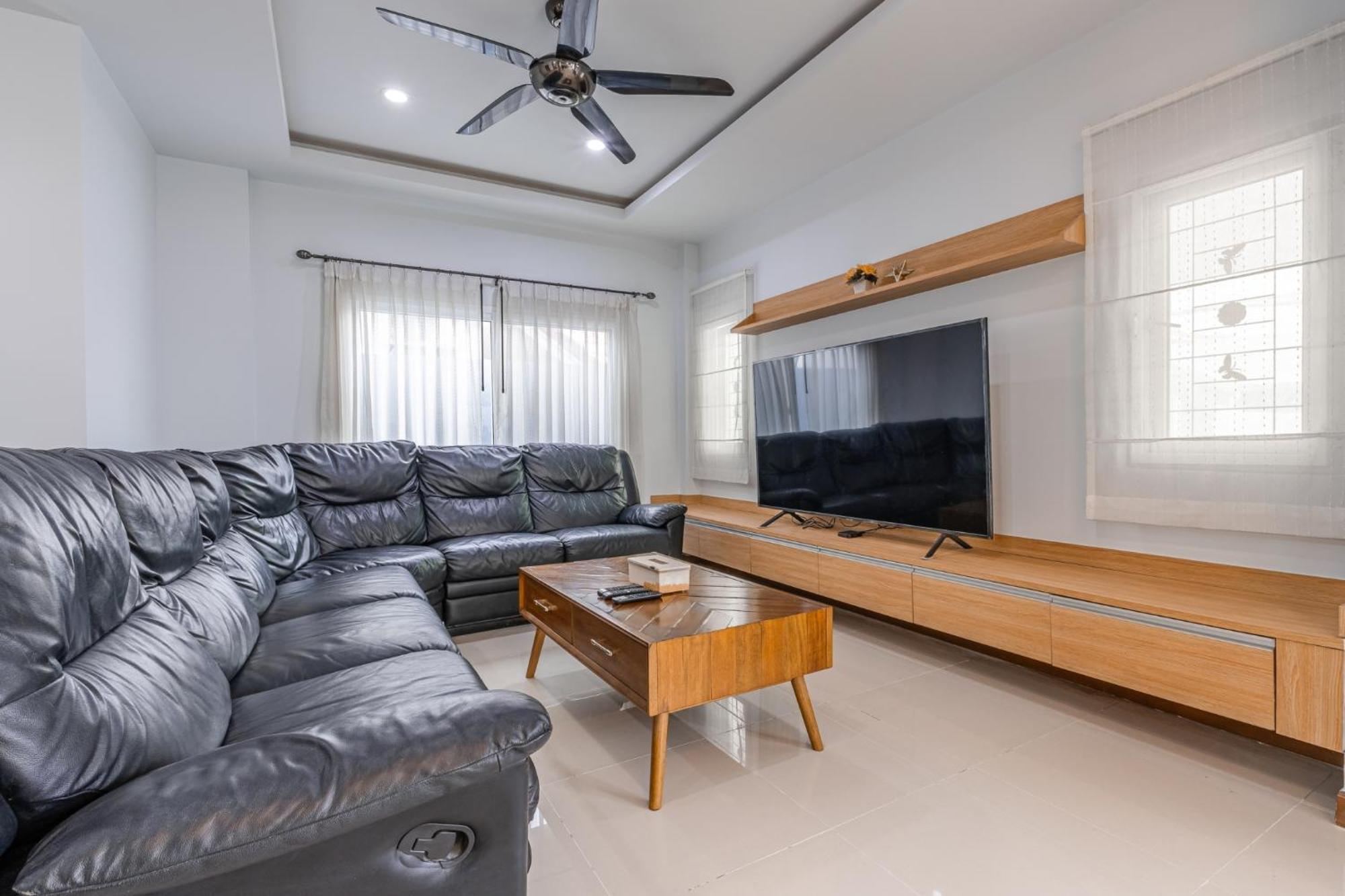 วิลล่า 5 Bedrooms Modern Pool