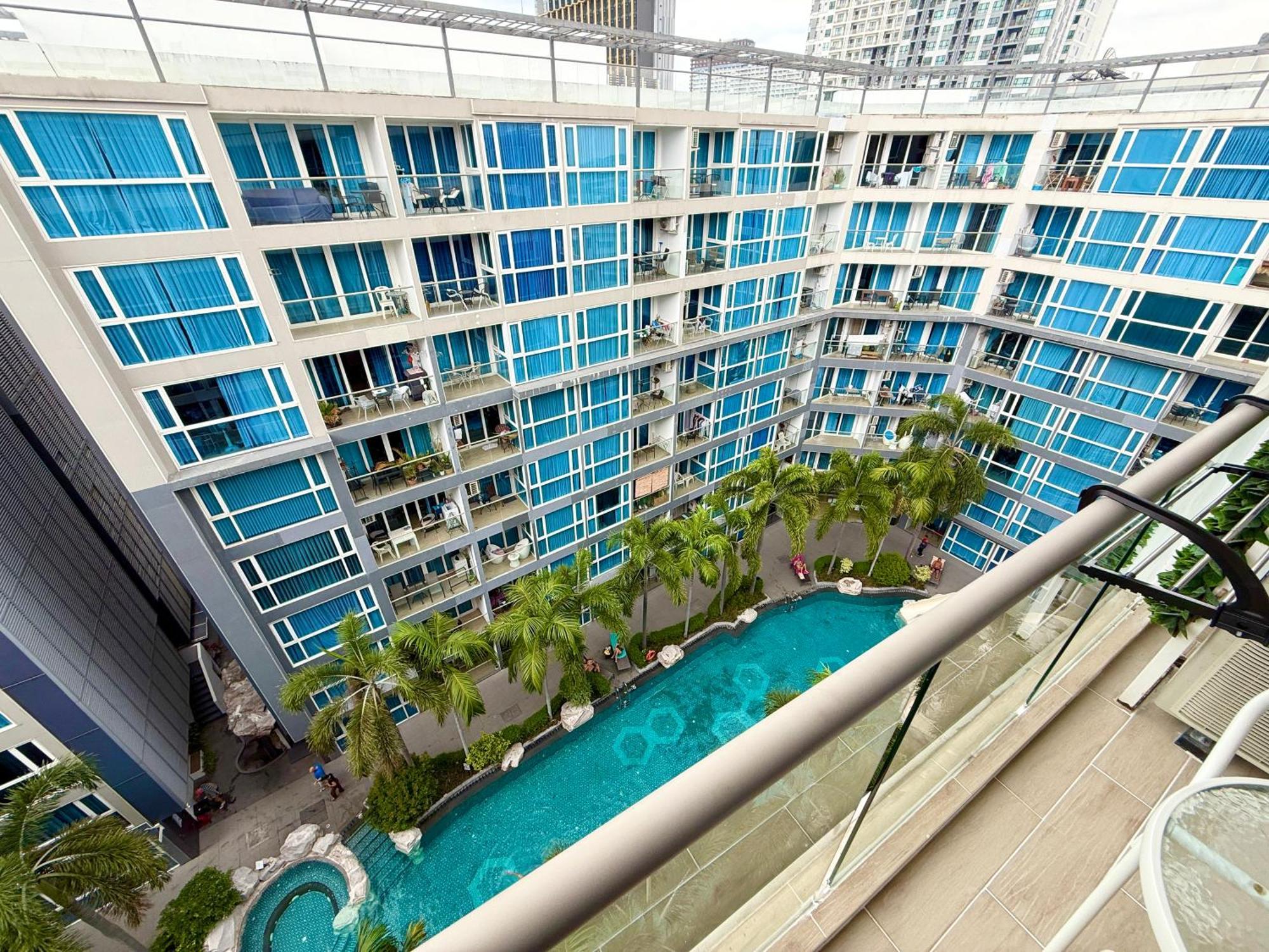 Large Luxury - Centre - Centara Avenue, Pool View - 805 Apartment