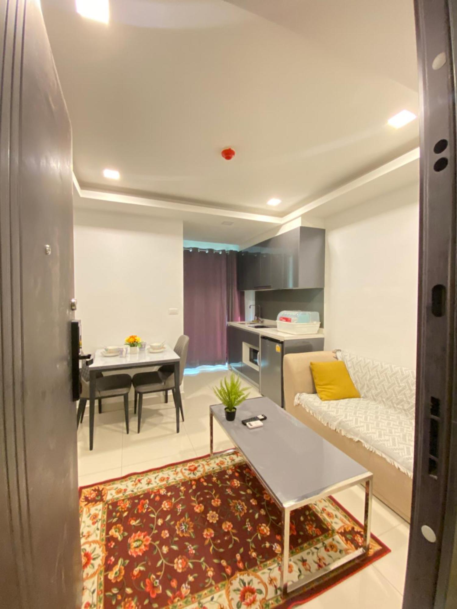 Arcadia Continental Pool View Apartment *