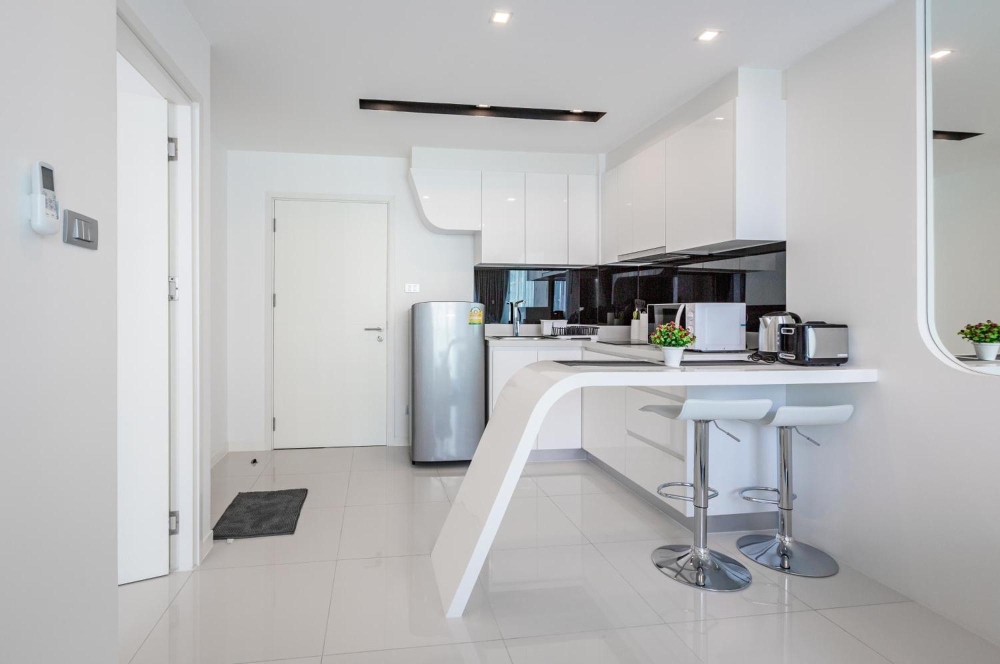 New Superb One-bedroom In The Heart Of Apartment *