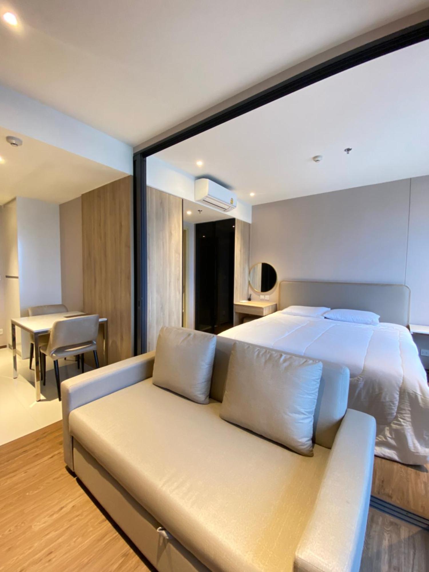 Comfort With Seaview Panorama Pool Apartment Pattaya