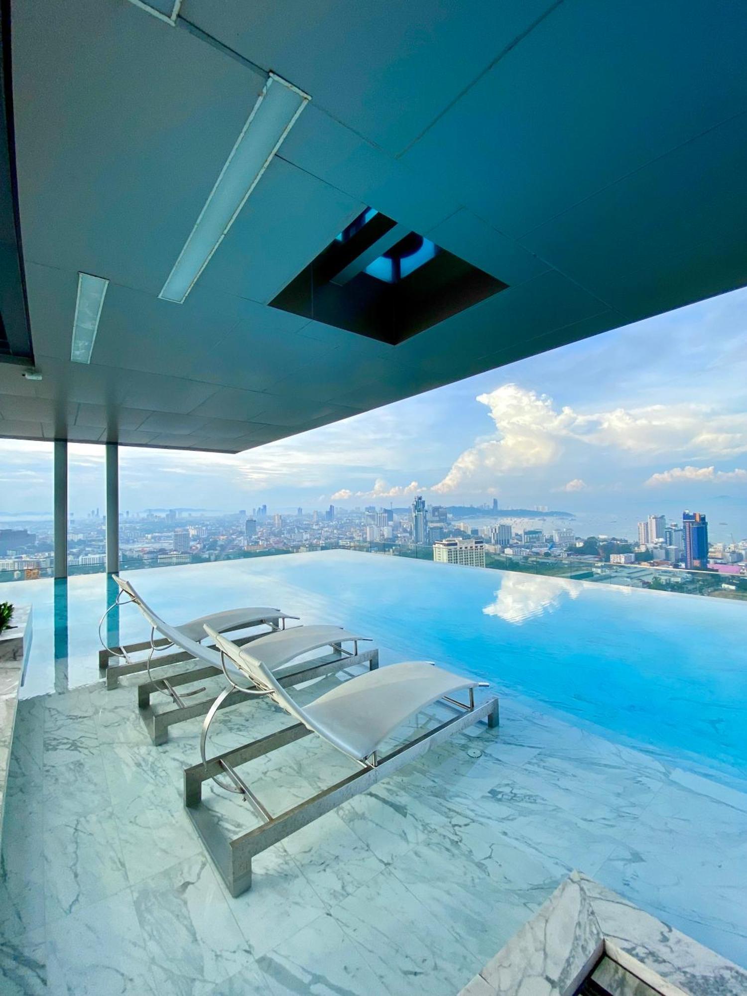Comfort With Seaview Panorama Pool Apartment Pattaya
