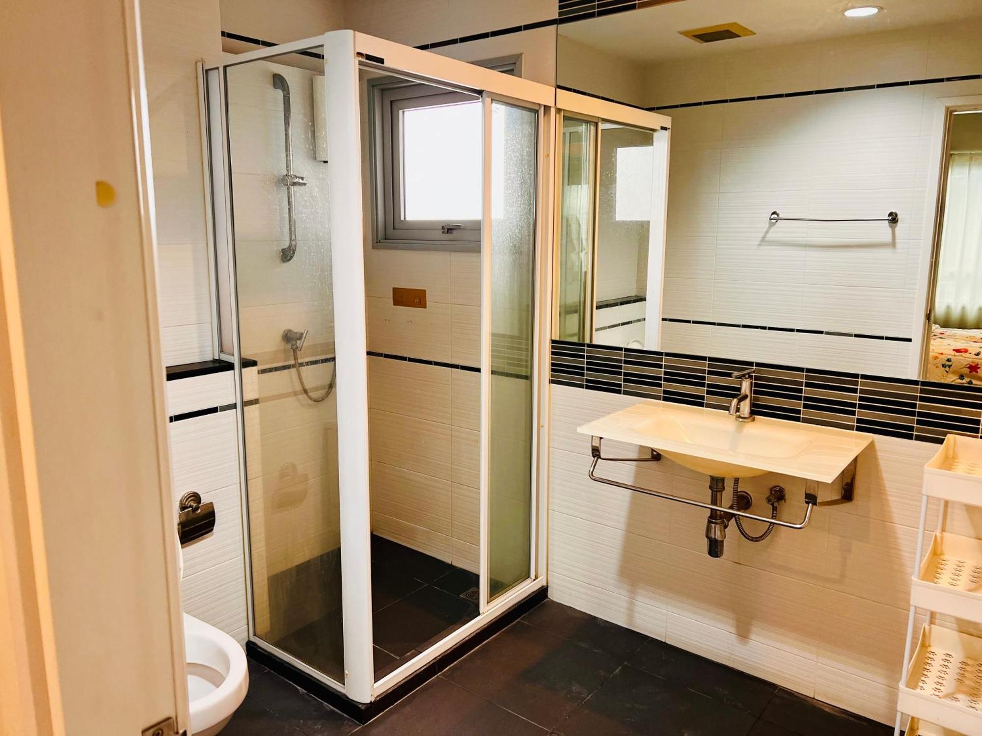 1br Near Soi 6 *