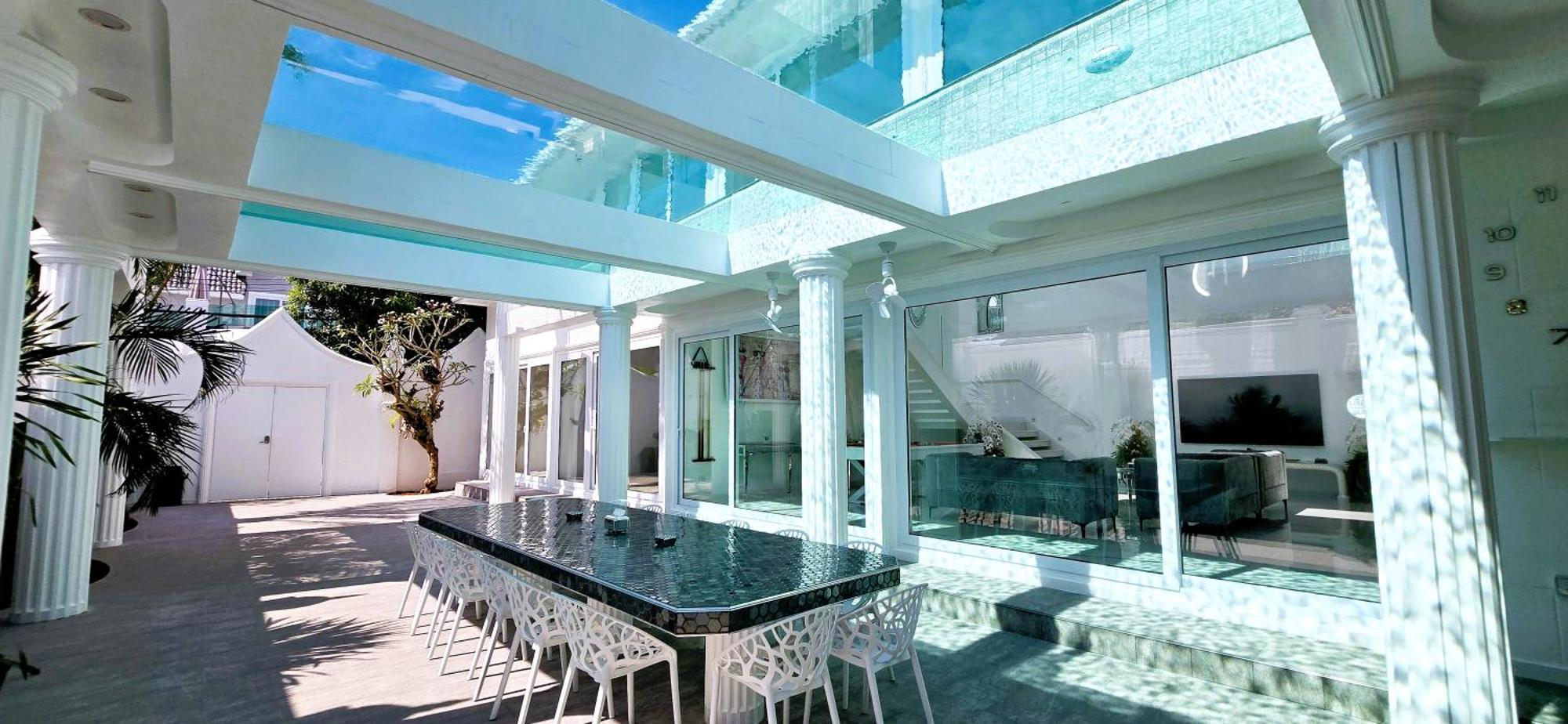 Starland Luxury Pool Walking Street 8 Bedrooms Villa