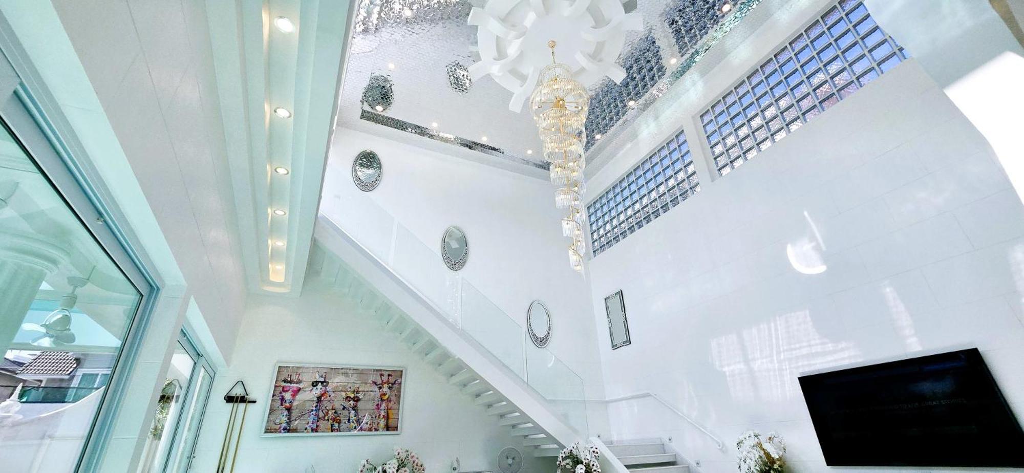Starland Luxury Pool Walking Street 8 Bedrooms Villa *