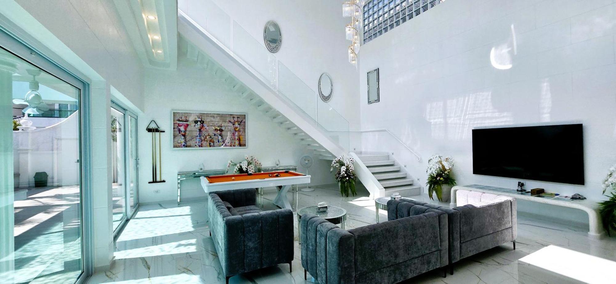 Starland Luxury Pool Walking Street 8 Bedrooms Villa Pattaya