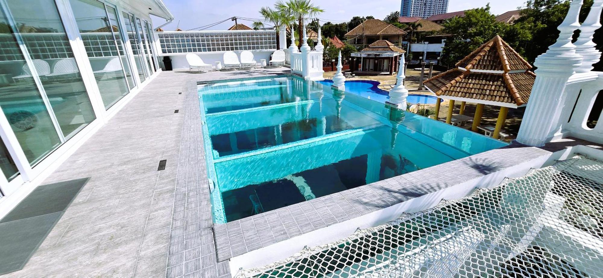 Starland Luxury Pool Walking Street 8 Bedrooms