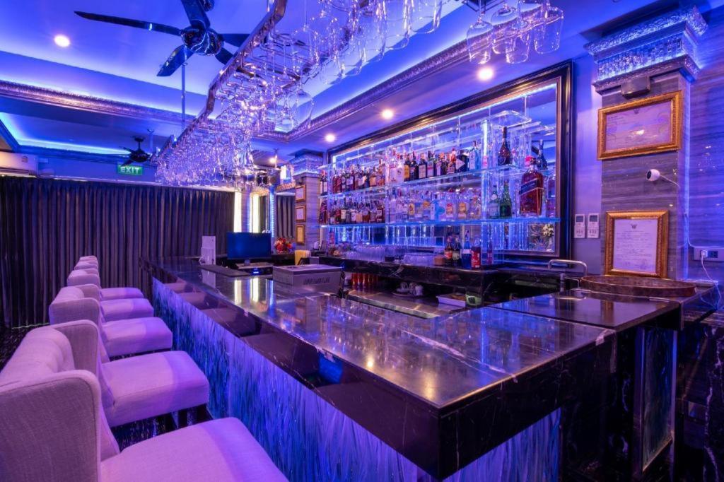The Globe Hotel, Bar & Restaurant Hotel Pattaya