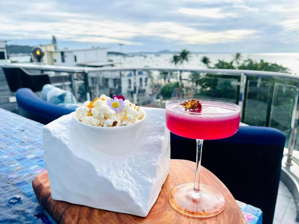 Hotel The Globe Hotel, Bar & Restaurant Pattaya