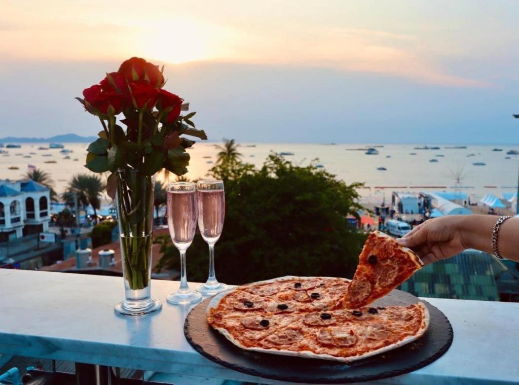 The Globe Hotel, Bar & Restaurant 3*