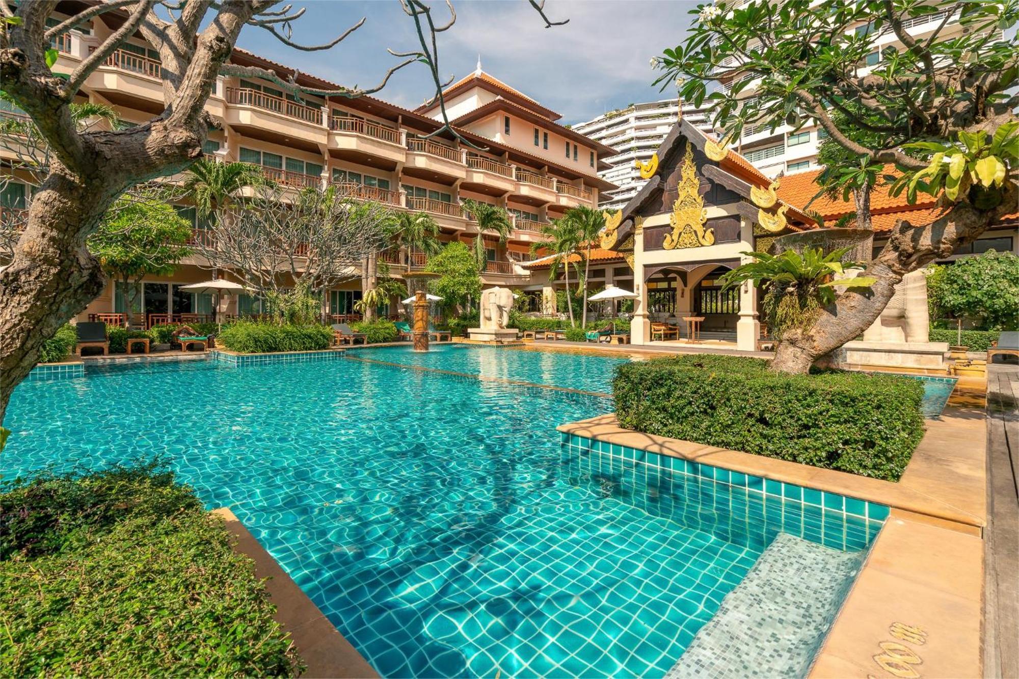 Avalon 4*