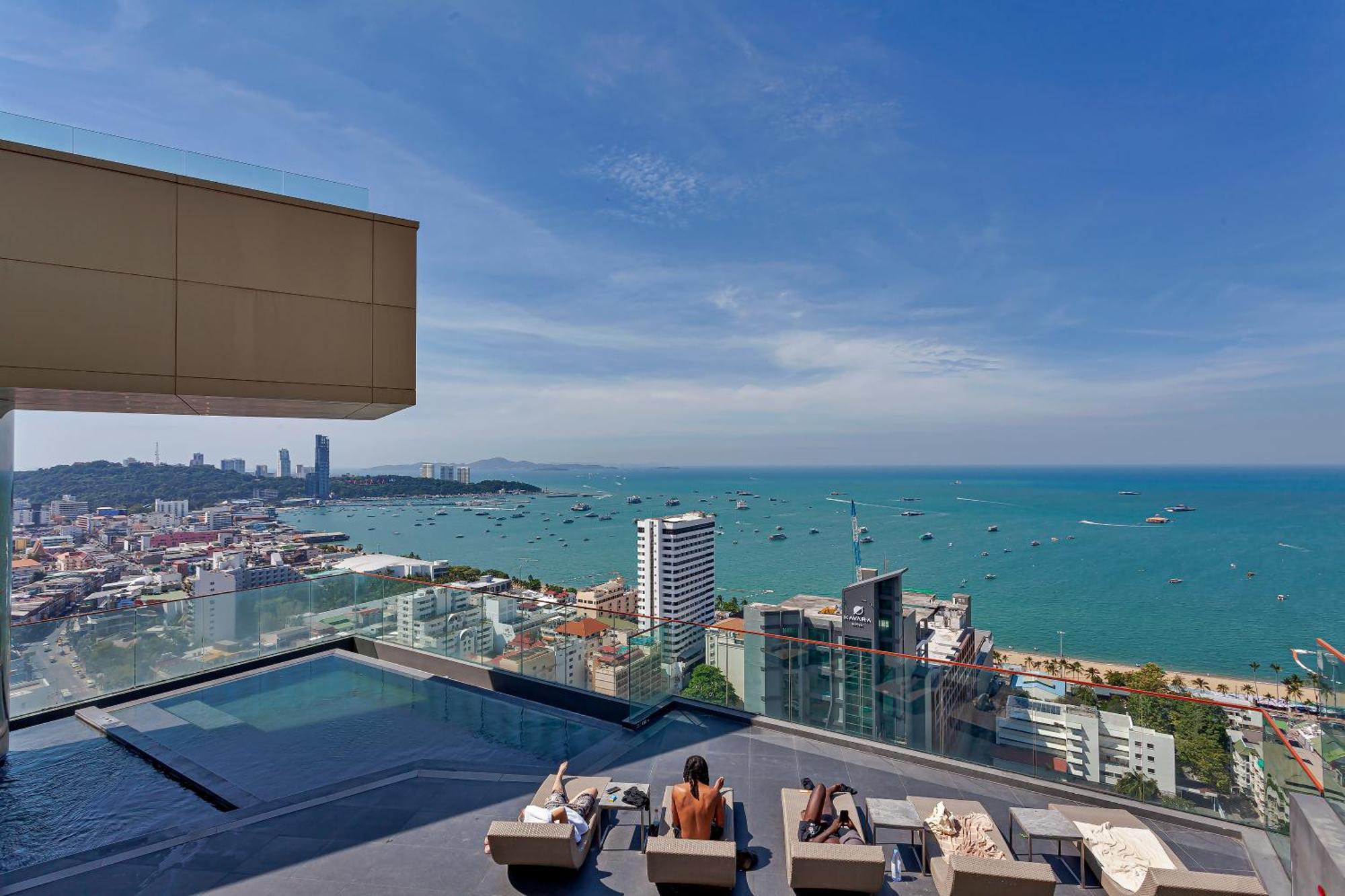 Edge Sea View High Floor 23,26