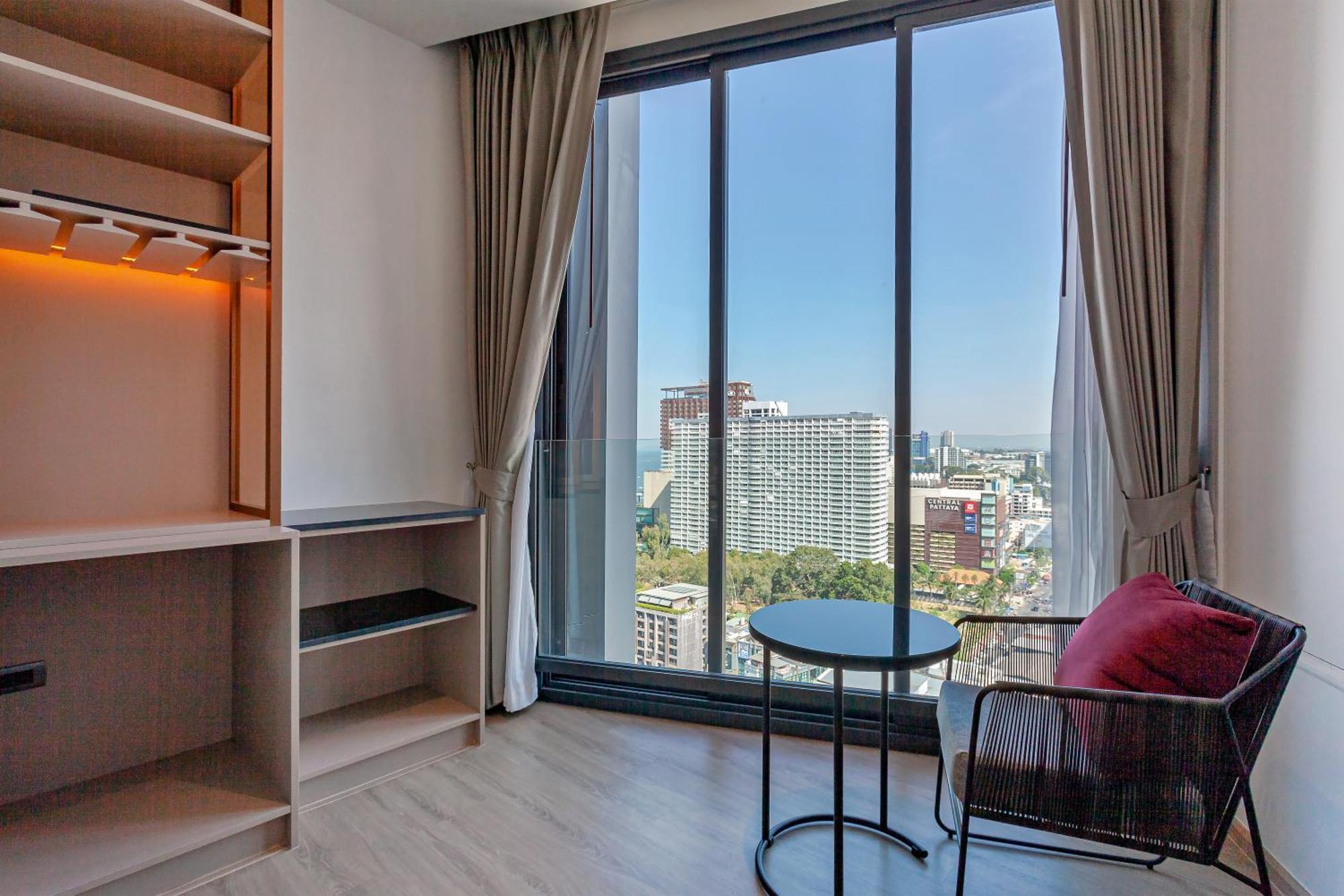 Edge Sea View High Floor 23,26