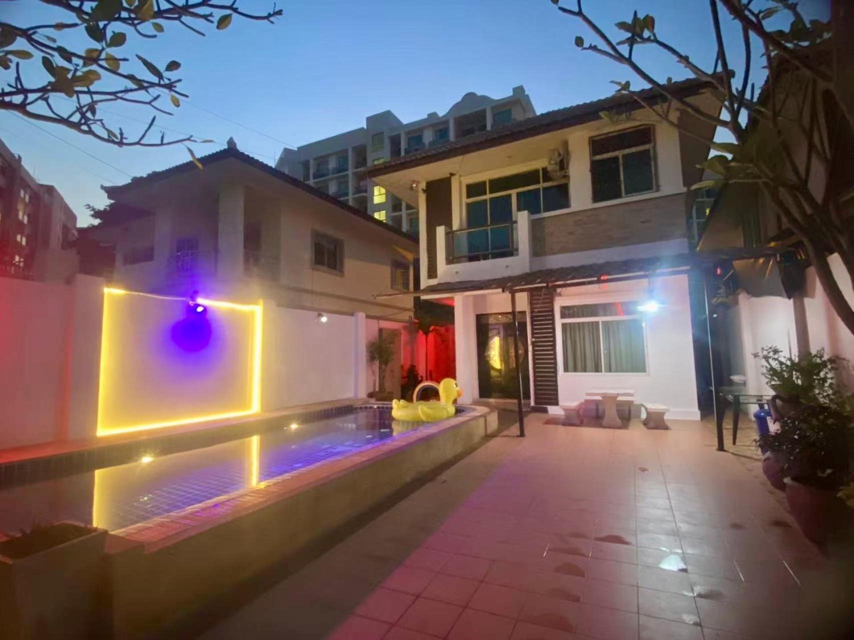 Villa Urban Swimming Pool Thai